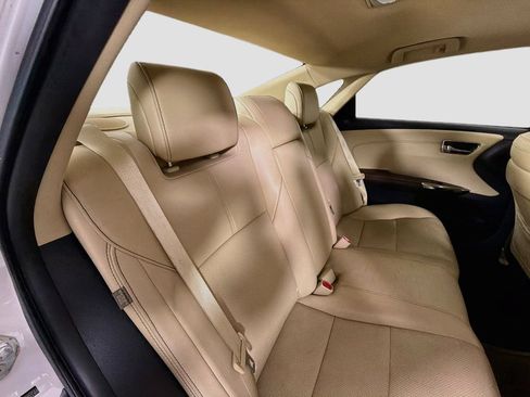 Used 2018 Toyota Avalon Limited w/ Carpet Mat Package FWD image 28
