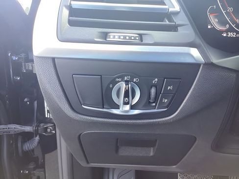 Used 2024 BMW X3 xDrive30i image 21