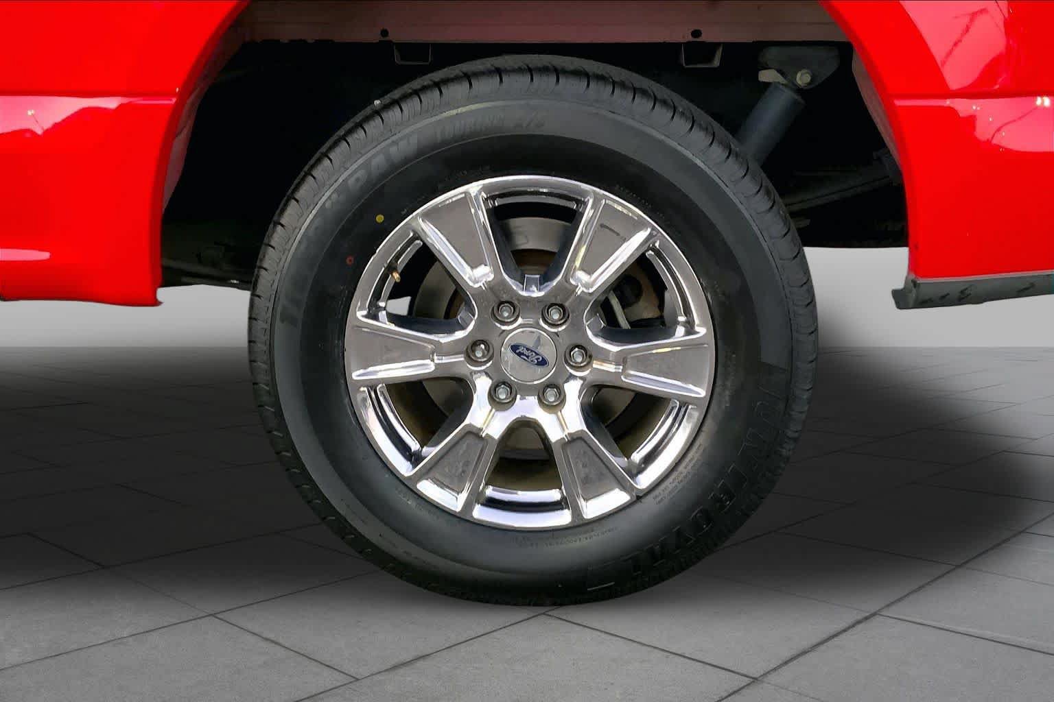 Used 2015 Ford F150 XLT w/ Equipment Group 302A Luxury RWD image 9