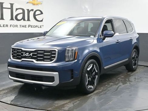 Used 2025 Kia Telluride S FWD image 36