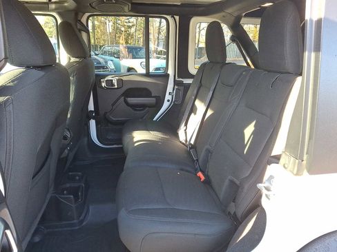 Used 2021 Jeep Wrangler Unlimited Sport image 9