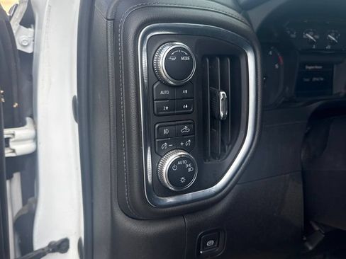 Used 2022 GMC Sierra 3500 SLE w/ SLE Value Package AWD/4WD image 5