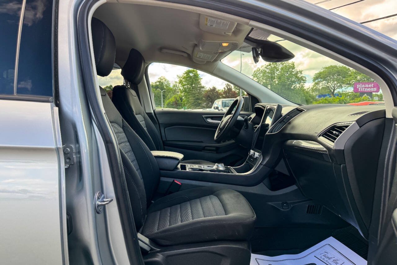 Used 2024 Ford Edge SE AWD/4WD image 12