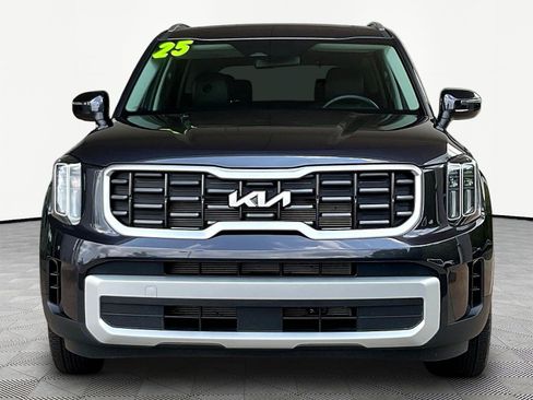 Used 2025 Kia Telluride S AWD/4WD image 2