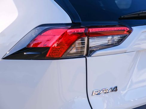 Used 2024 Toyota RAV4 XLE w/ Convenience Package AWD/4WD image 7