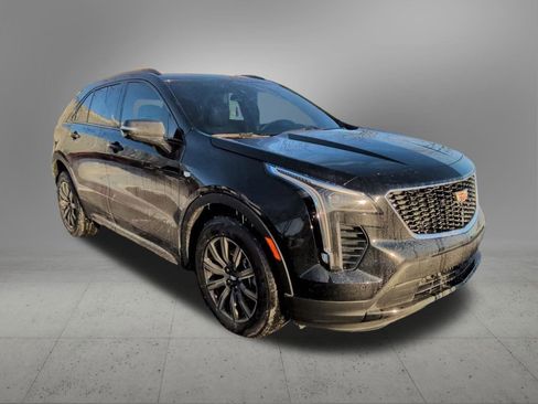 Certified 2023 Cadillac XT4 Sport w/ Technology Package image 6