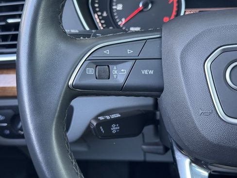 Used 2022 Audi Q5 2.0T Premium w/ Convenience Package image 30