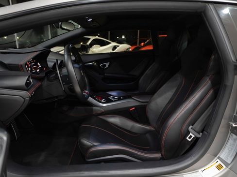 Used 2015 Lamborghini Huracan LP 610-4 AWD/4WD image 10