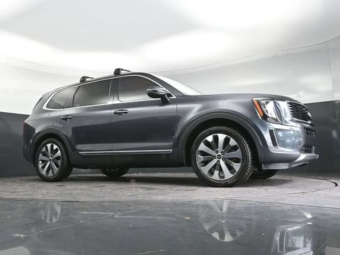 Used 2022 Kia Telluride EX w/ EX Premium Package AWD/4WD image 27