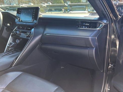 Used 2021 Toyota Venza XLE w/ Softex Package image 15