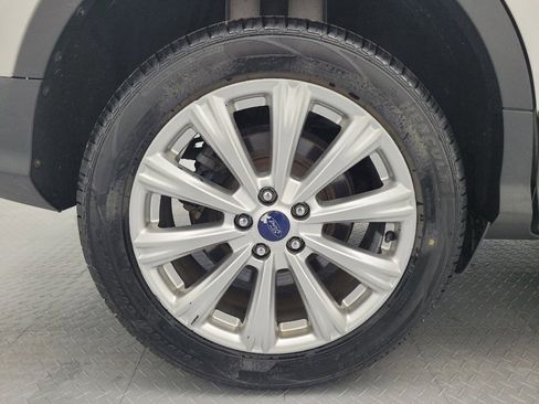 Used 2017 Ford Escape Titanium FWD image 31