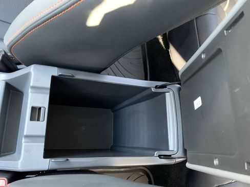 Used 2025 Subaru Crosstrek 2.5i Limited w/ Popular Package #4A image 25