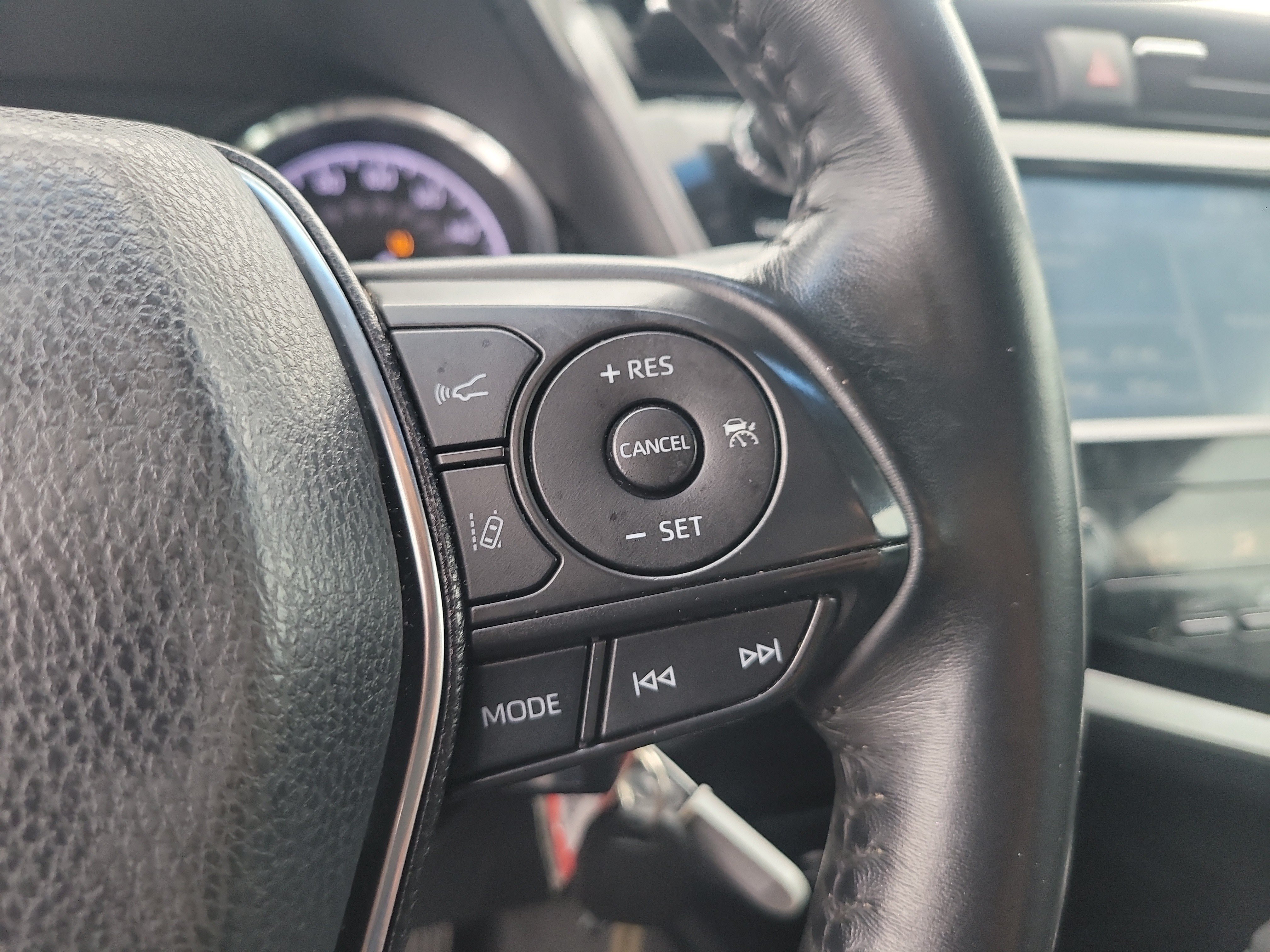 Used 2019 Toyota Camry SE FWD image 27
