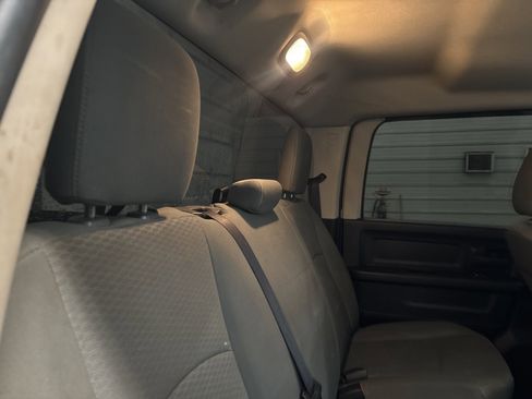 Used 2016 RAM 3500 Tradesman w/ Chrome Appearance Group image 33