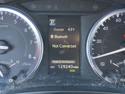 Used 2017 Toyota Highlander Limited image 31