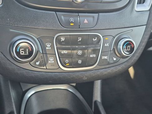 Used 2024 Chevrolet Malibu LT FWD image 18