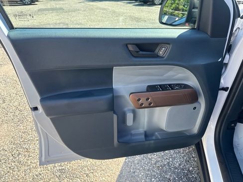Used 2024 Ford Maverick Lariat AWD/4WD image 42