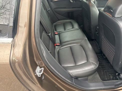 Used 2016 Volvo XC70 T5 Platinum image 6