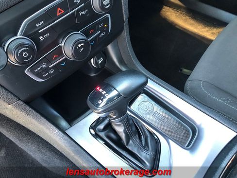 Used 2020 Dodge Charger SXT w/ Blacktop Package image 15