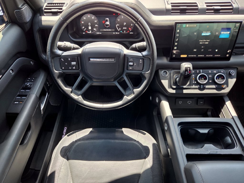 Used 2023 Land Rover Defender 110 X-Dynamic SE AWD/4WD image 15