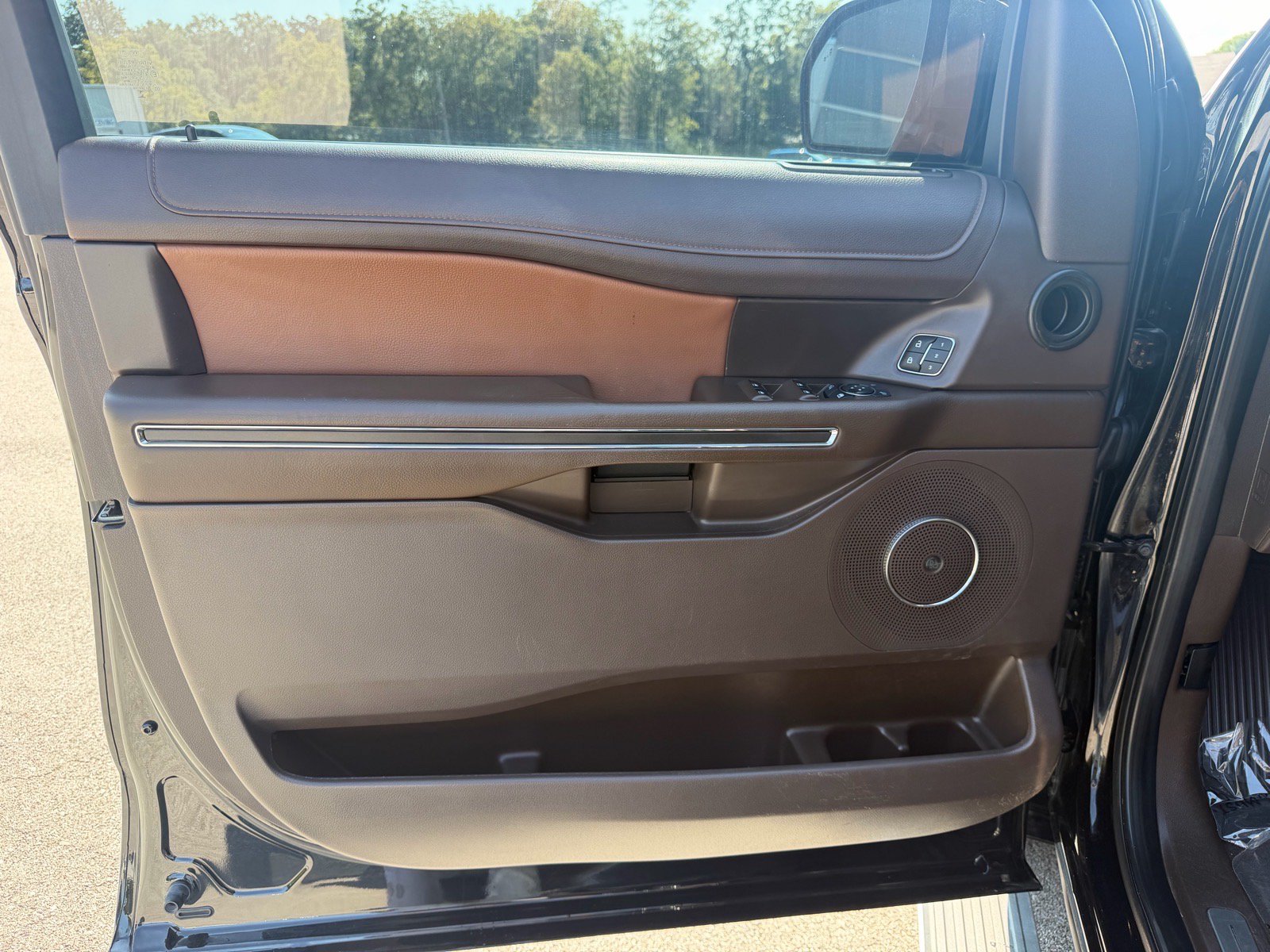 Used 2023 Ford Expedition Max King Ranch AWD/4WD image 22