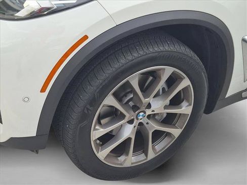 Used 2024 BMW X5 sDrive40i RWD image 21