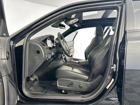 Used 2021 Chrysler 300 S image 23