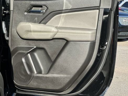 Used 2024 Chevrolet Colorado ZR2 w/ ZR2 Convenience Package III image 19