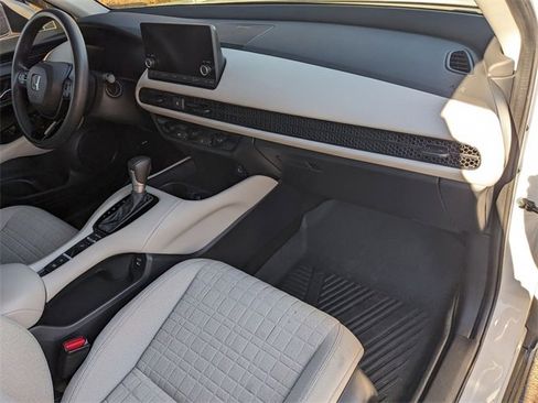 Used 2024 Honda HR-V LX image 26