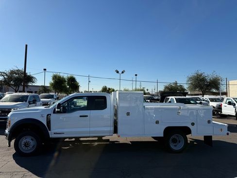 New 2026 Ford F550 4x4 SuperCab Super Duty image 4