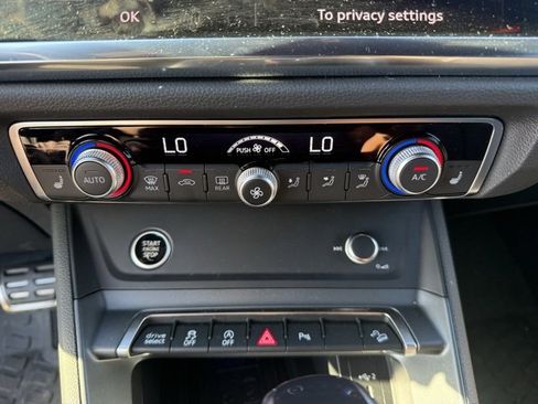 Used 2025 Audi Q3 2.0T Premium Plus w/ Premium Plus Package image 17