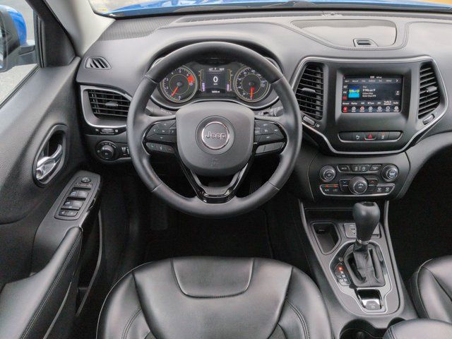 Used 2021 Jeep Cherokee Latitude Plus FWD image 16