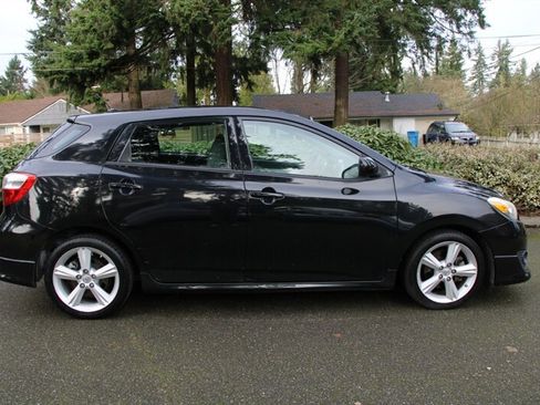 Used 2009 Toyota Matrix S image 12