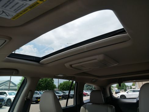 Used 2016 Honda Pilot Elite image 33