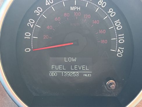 Used 2012 Toyota Tundra Limited image 15