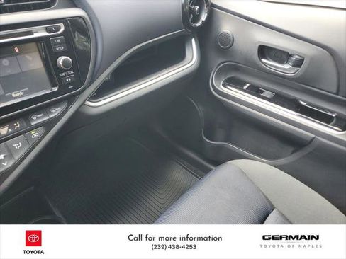 Certified 2015 Toyota Prius C Two image 30