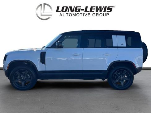 Used 2023 Land Rover Defender 110 S image 2