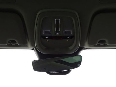 Used 2023 Volvo XC60 B5 Plus image 35