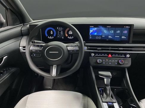 New 2026 Hyundai Santa Cruz SE image 5