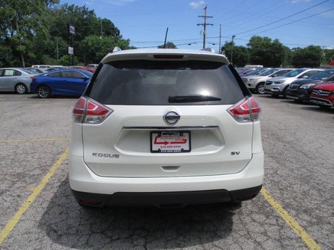 Used 2016 Nissan Rogue SV AWD/4WD image 12