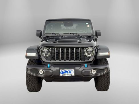 Used 2025 Jeep Wrangler Unlimited Rubicon 4xe w/ Convenience Group AWD/4WD image 7