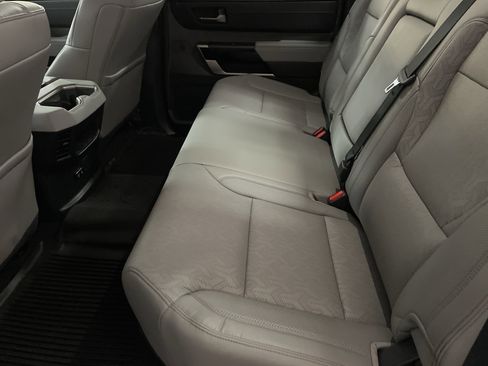 Used 2024 Toyota Tundra Limited image 32