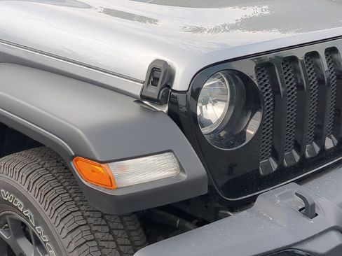 Used 2021 Jeep Wrangler Unlimited Sport AWD/4WD image 11