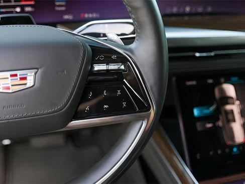 Used 2025 Cadillac Escalade Sport Platinum image 13