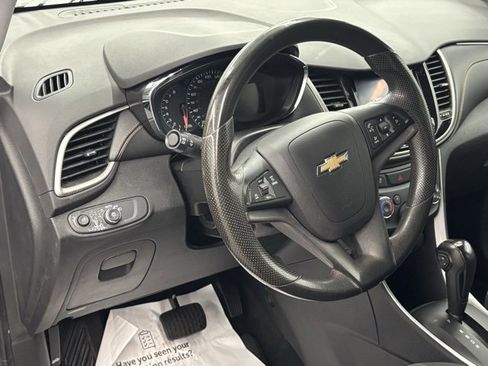 Used 2020 Chevrolet Trax LS w/ Tint and Cruise Package image 12