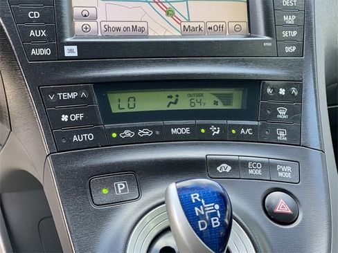 Used 2010 Toyota Prius Three image 12