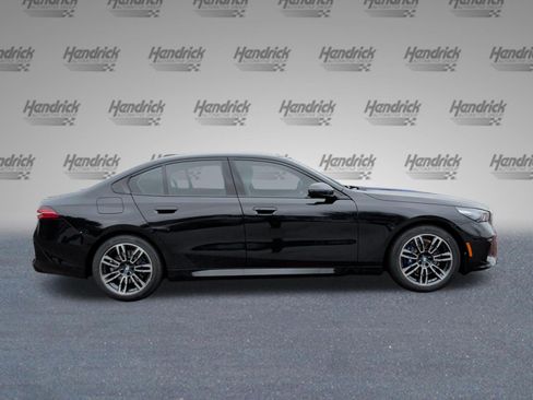 Used 2026 BMW 530i xDrive w/ M Sport Package AWD/4WD image 6