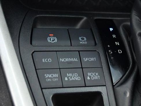 Used 2024 Toyota RAV4 LE image 16