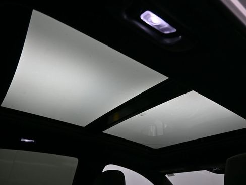 Used 2024 Cadillac XT5 Premium Luxury image 38