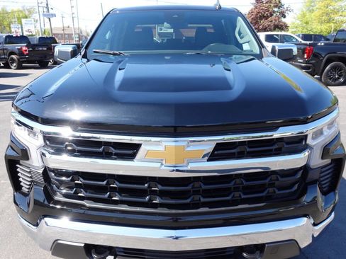 Used 2023 Chevrolet Silverado 1500 LT AWD/4WD image 6